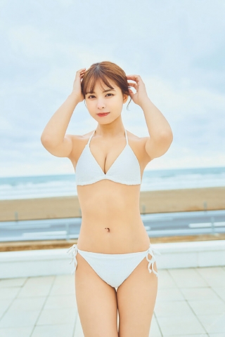 Amisa Miyazaki White Swimsuit Bikini001