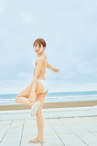 Amisa Miyazaki White Swimsuit Bikini011