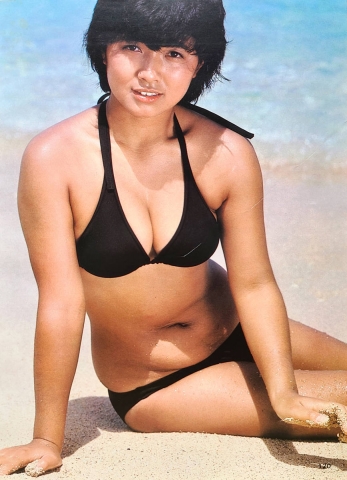 Ikue Sakakibara Black Swimsuit Bikini002