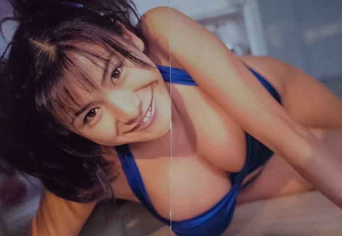 Yuko Aoki ll027