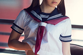 可愛くてその下も気になる…制服コス画像100枚