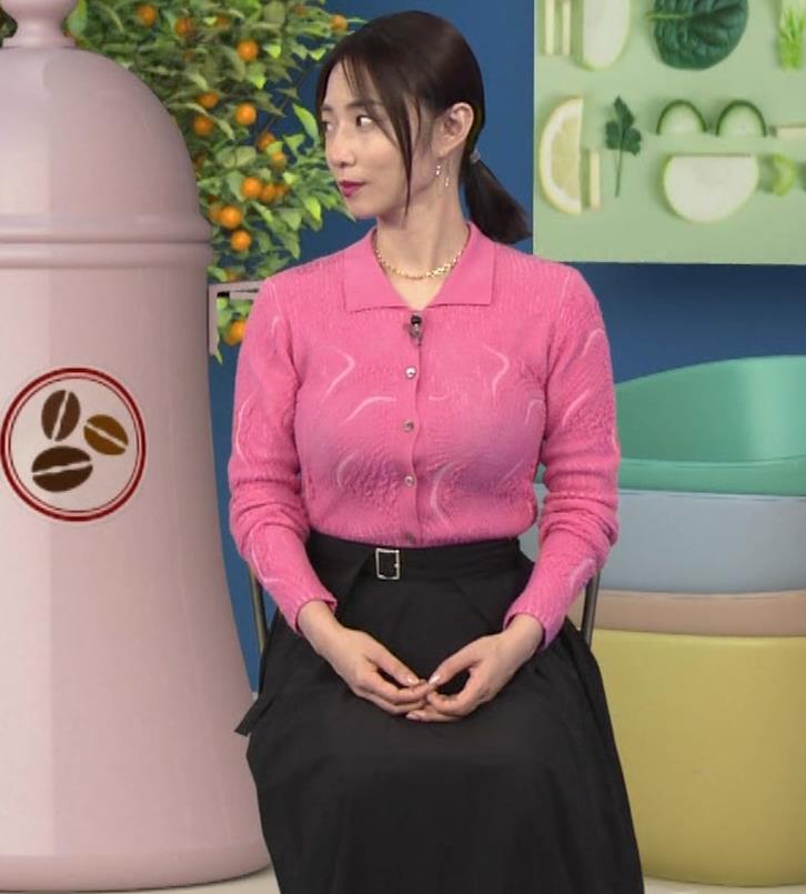 MEGUMI　英語の番組のおっぱいがでかいキャプ・エロ画像(megumi)