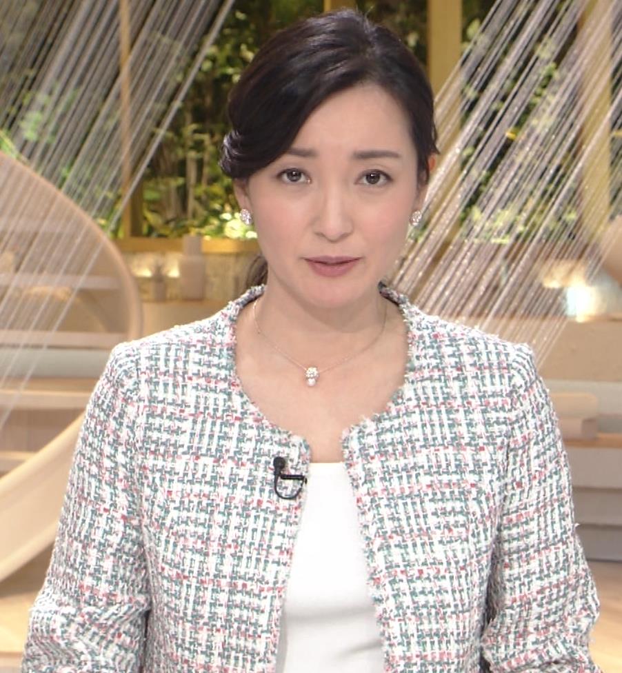 大江麻理子アナ　ワールドビジネスサテライトキャプ・エロ画像４